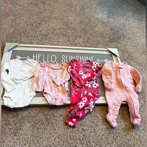 4 pieces: Newborn baby girl